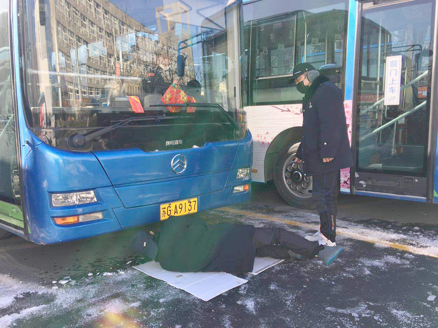 公交集團公交事業(yè)一部全力做好公交線(xiàn)路復工前各項準備工作